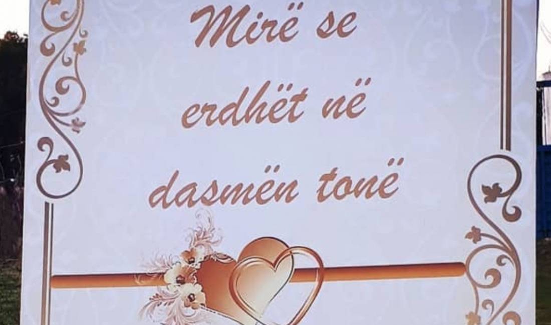 Ofrojme Tenda, Tavolina, Karrige per dasma, festa dhe evente 