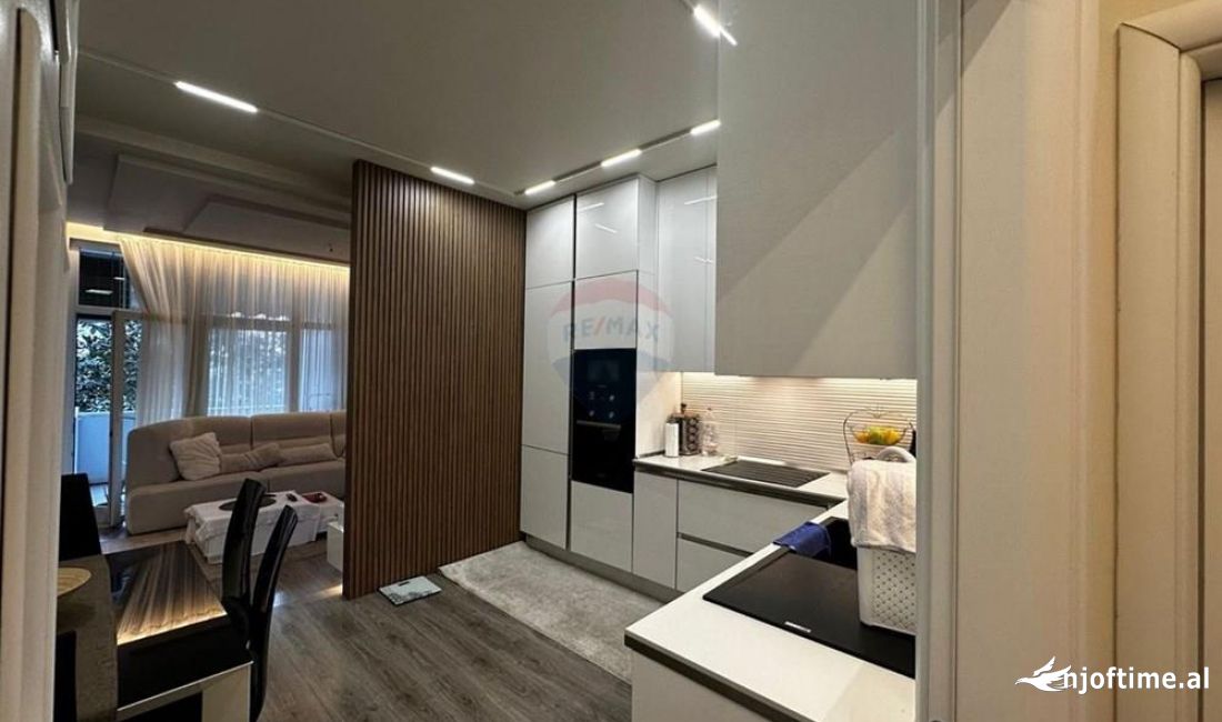 Appartamento in vendita a Tirana 3+1, Arredato