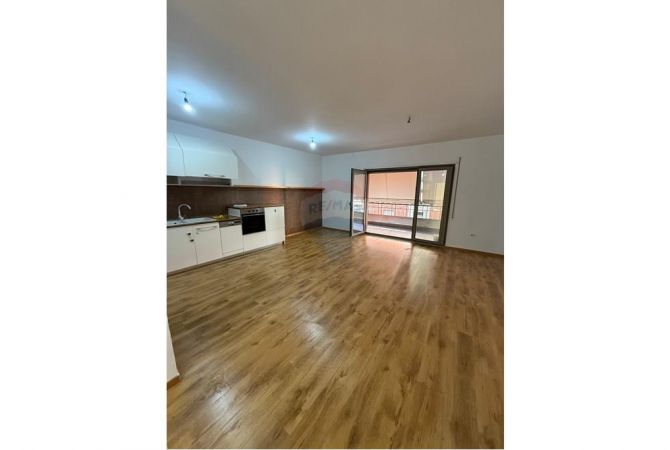 Apartament 2+1+2 me qira, Kompleksi Deliorgji