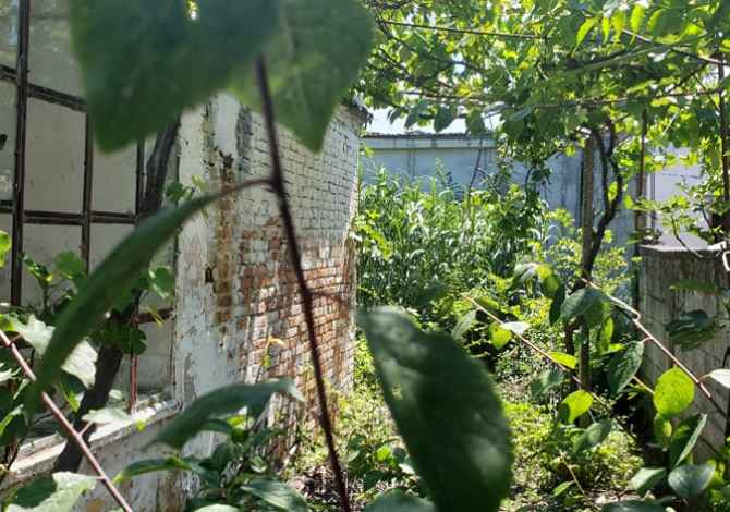 👉Shitet Truall 440 m2 dhe ndertese 80m2, Plazh