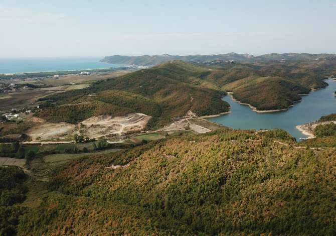 Truall ose Toke ne Durres - 200,000 Euro