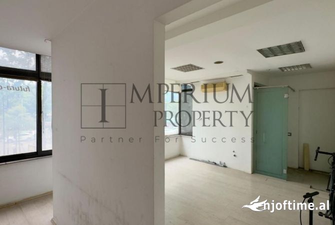 Business Property for Rent 3+1 in Tirana - 1,700 Euro