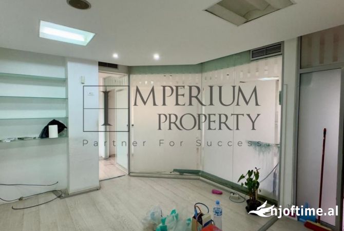 Business Property for Rent 3+1 in Tirana - 1,700 Euro