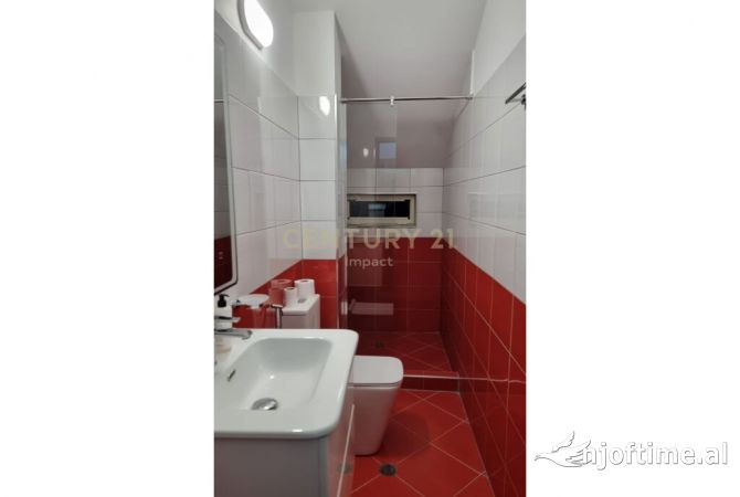 Shitet hotel me 15 dhoma ne Kombinat, Tirane - 1,600,000 Euro | 650 m2