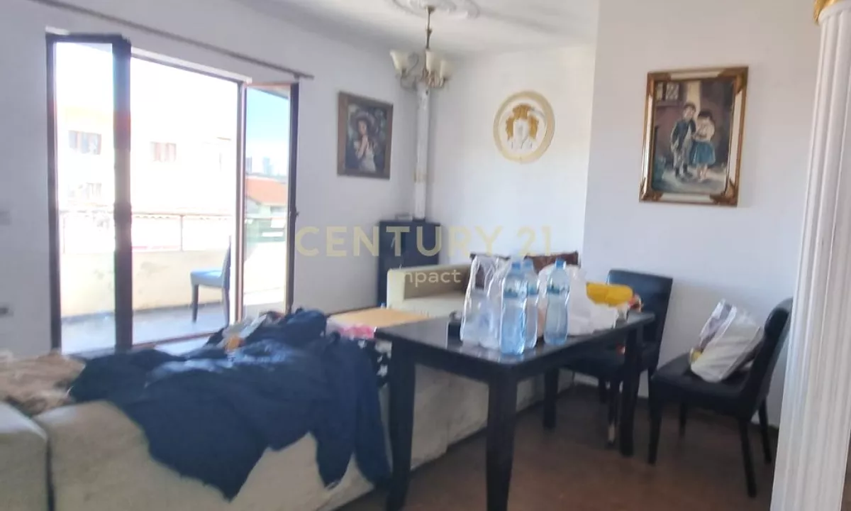 Shtepi ne shitje Shtepi Private ne Tirane, 7+1, Mobilimi Pjeserisht e mobiluar, Pagesa 590,000  Euro.