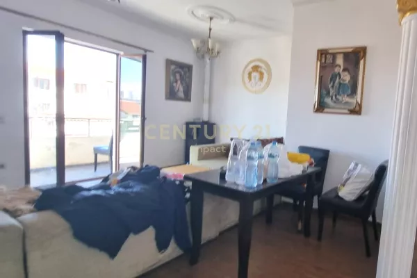 Shtepi ne shitje 7+1 ne Tirane - 590,000 Euro