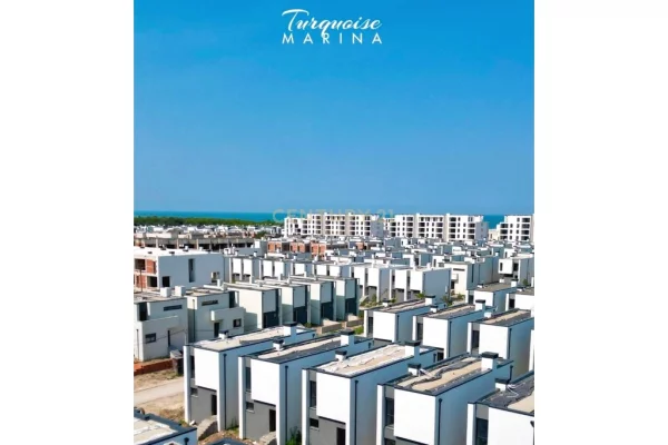 Shtepi ne shitje Vila Luksoze ne Durres, 2+1, Mobilimi Bosh, pa mobiluar, Pagesa 407,464  Euro.