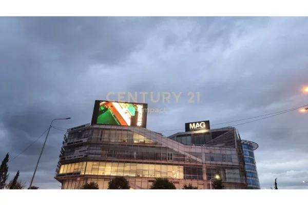 Shtepi ne shitje Apartament ne Tirane, 3+1, Mobilimi Bosh, pa mobiluar, Pagesa 216,000  Euro.