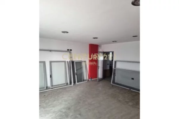 Shtepi ne shitje Apartament ne Tirane, 3+1, Mobilimi Bosh, pa mobiluar, Pagesa 216,000  Euro.