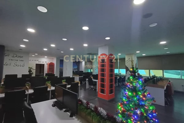 Ambient Komercial Per Shitje Tek Condor Center, Tirane ! 888,000 Euro