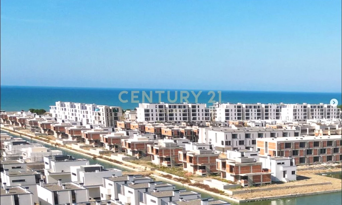 Villa di lusso in vendita a Durazzo 2+1, Vuoto