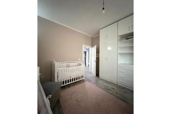 Villa di lusso in vendita a Tirana 5+1, SemiArredato