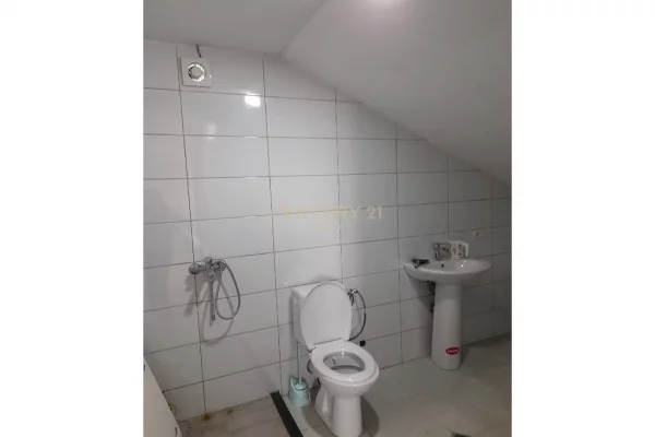 Villa di lusso in vendita a Tirana 5+1, SemiArredato