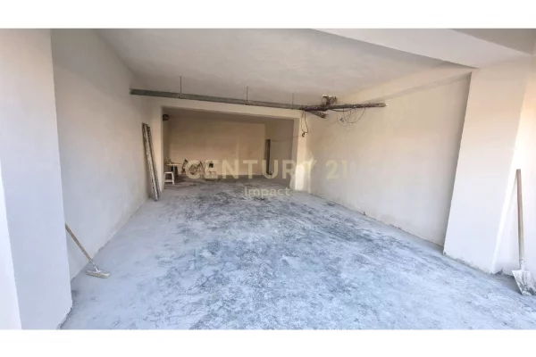 Business Property in Sale 1+1 in Tirana - 400,000 Euro