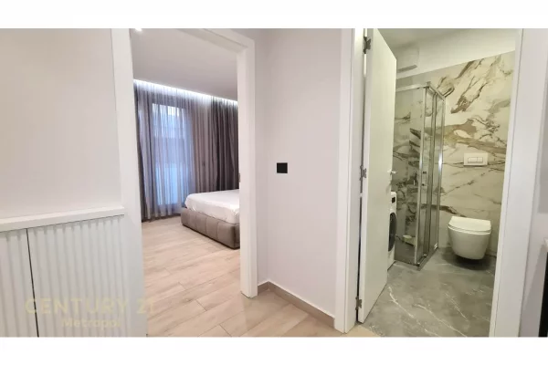 Shtepi me qera Apartament ne Tirane, 1+1, Mobilimi Pjeserisht e mobiluar, Pagesa 1,000  Euro.
