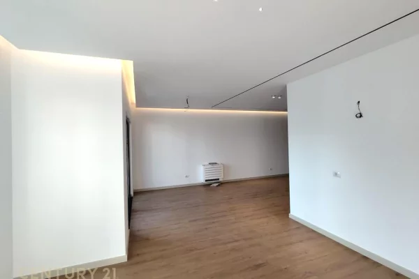 ZYRE ME QIRANE RRUGEN E BARRIKADAVE