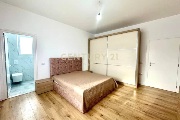 Shtepi me qera Shtepi Private ne Tirane, 3+1, Mobilimi E mobiluar, Pagesa 1,550  Euro.