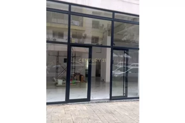 Komerciale Me Qira tek Report TV - 1500€