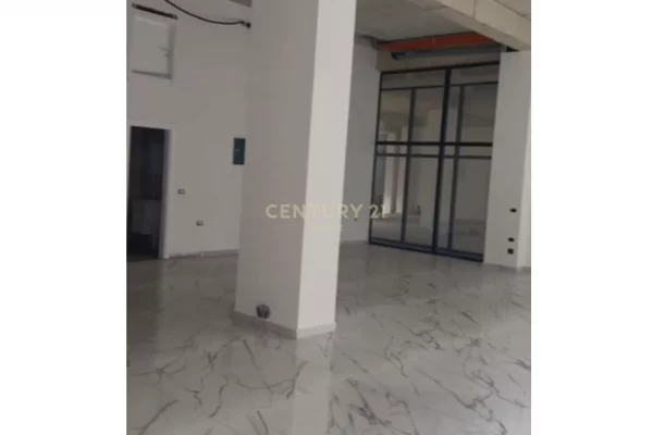 Ambient biznesi me qera 1+1 ne Tirane - 1,500 Euro