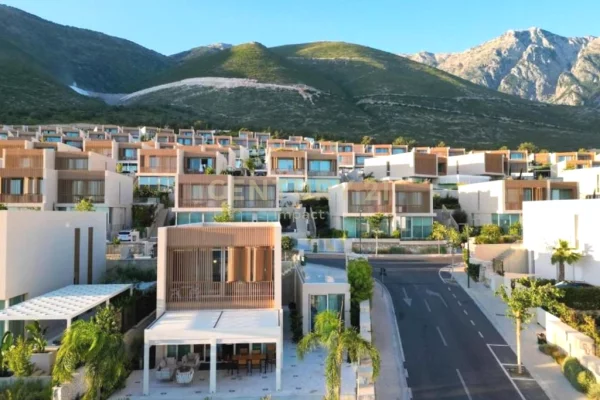 Villa di lusso in vendita a Valona 3+1, Arredato