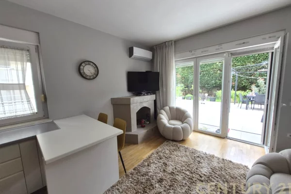 Appartamento in vendita a Tirana 2+1, Arredato