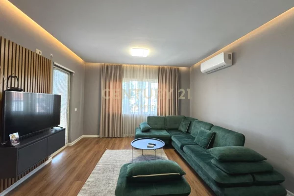 SHITET APARTAMENT 1+1 NE DON BOSKO, PRANE BUJTINES SE GJELIT