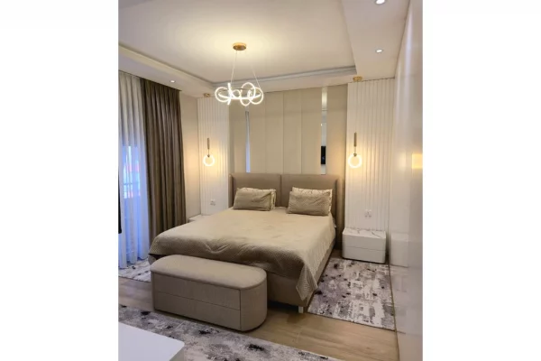 Appartamento in vendita a Valona 2+1, SemiArredato