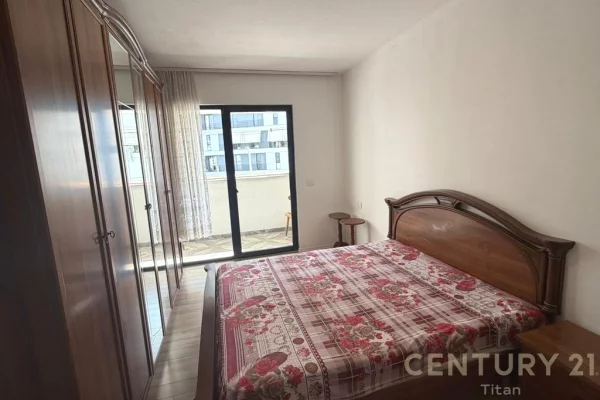 Appartamento in vendita a Tirana 2+1, Arredato