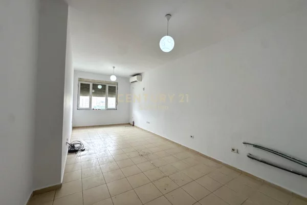 SHITET APARTAMENT 2+1 TE KTHESA KAMZES!