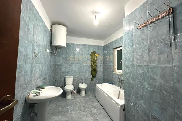 Apartment for sale in Tirana 2+1, Emty