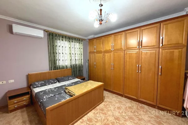 Shtepi me qera Apartament ne Tirane, 1+1, Mobilimi E mobiluar, Pagesa 500  Euro.