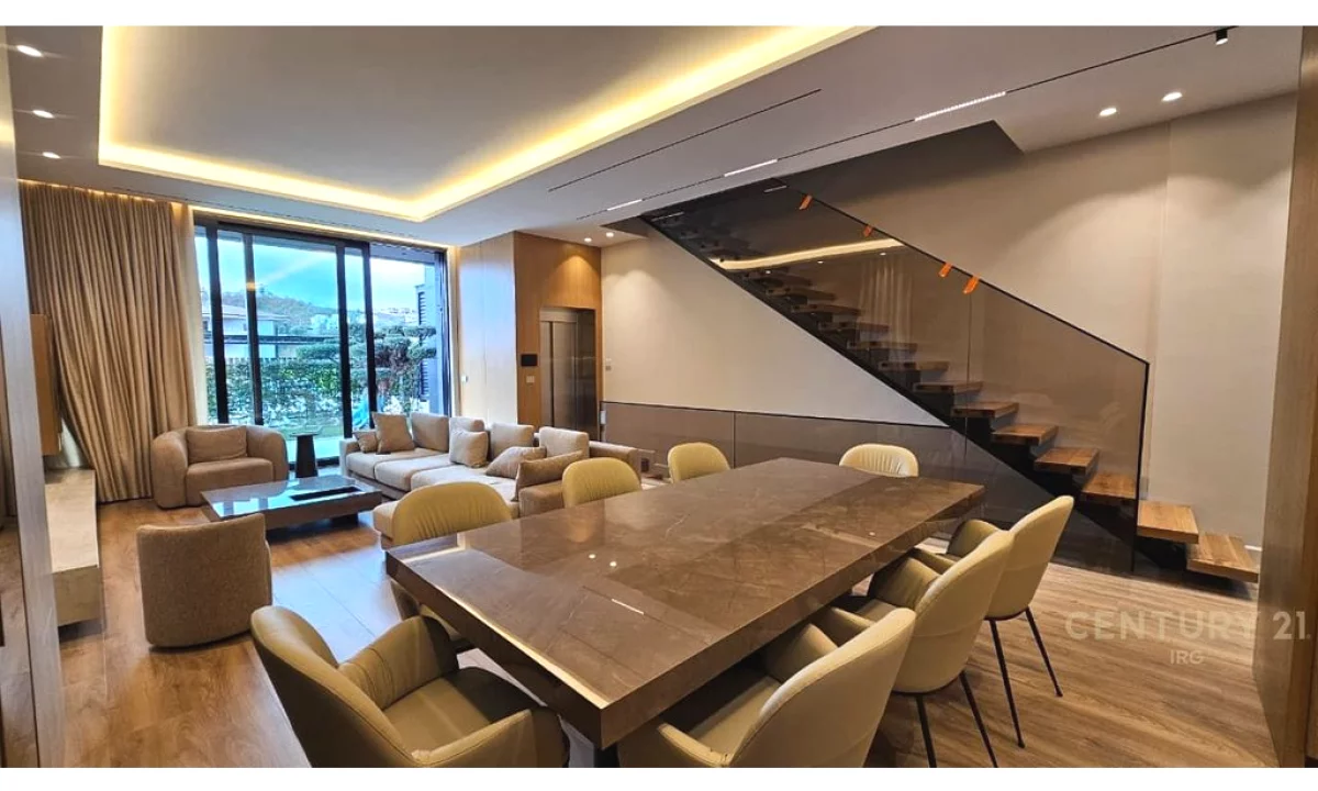 Shtepi me qera Vila Luksoze ne Tirane, 4+1, Mobilimi E mobiluar, Pagesa 5,000  Euro.