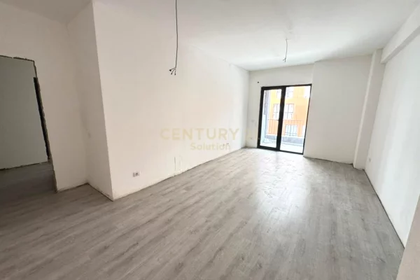 APARTAMENT 2+1+2 TUALETE PER SHITJE PRANE KOMPLEKSIT FRATARI!