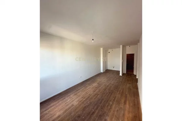 Apartment for sale in Tirana 1+1, Emty