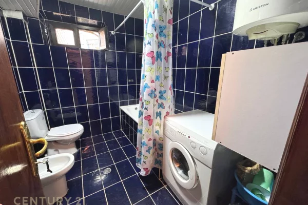 Shtepi me qera Apartament ne Tirane, 1+1, Mobilimi E mobiluar, Pagesa 550  Euro.