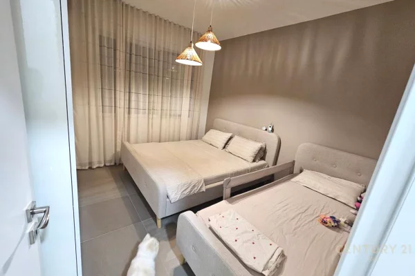 Shtepi ne shitje Apartament ne Durres, 1+1, Mobilimi E mobiluar, Pagesa 210,000  Euro.