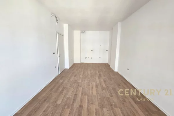Shtepi me qera Apartament ne Tirane, 3+1, Mobilimi E mobiluar, Pagesa 1,800  Euro.