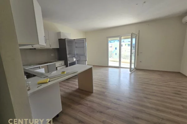 Shtepi ne shitje 3+1 ne Tirane - 289,000 Euro