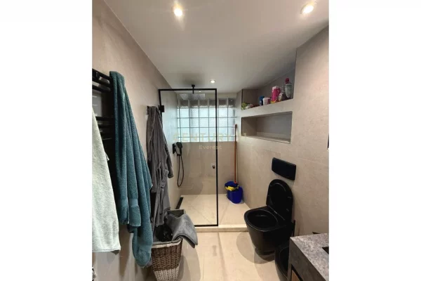 Shtepi me qera Apartament ne Tirane, 1+1, Mobilimi E mobiluar, Pagesa 800  Euro.