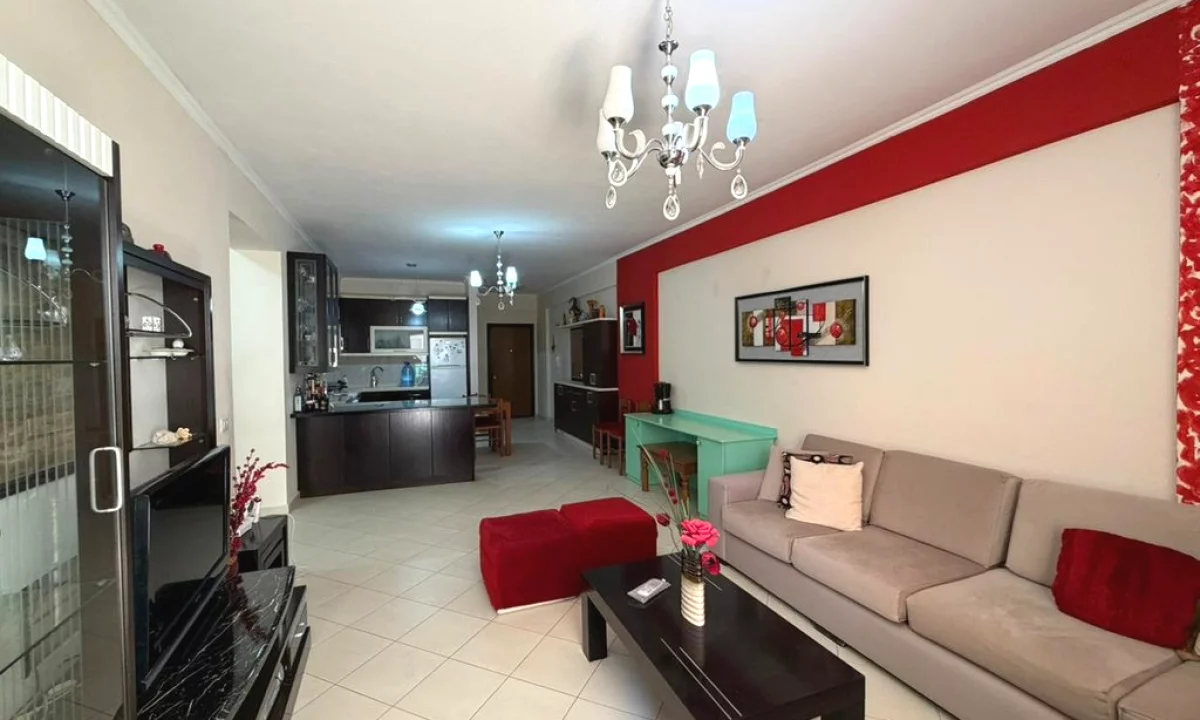 Shtepi ne shitje Apartament ne Sarande, 2+1, Mobilimi Pjeserisht e mobiluar, Pagesa 180,000  Euro.