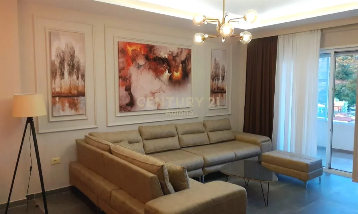 Shtepi ne shitje Apartament ne Vlore, 2+1, Mobilimi Pjeserisht e mobiluar, Pagesa 187,000  Euro.