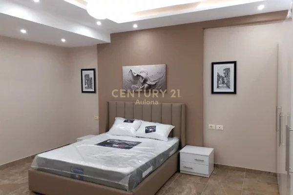 Shtepi ne shitje Apartament ne Vlore, 2+1, Mobilimi Pjeserisht e mobiluar, Pagesa 187,000  Euro.