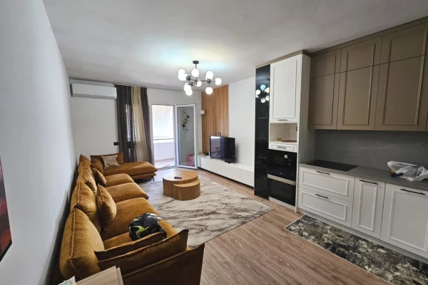 Shitet super apartament modern tek Rrethi i Astirit!