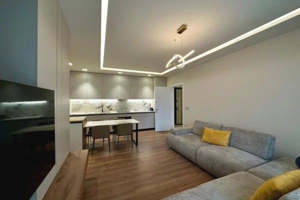 Apartament 1+1 Me Qira + Post Parkimi te Pazari i Ri, Tiranë