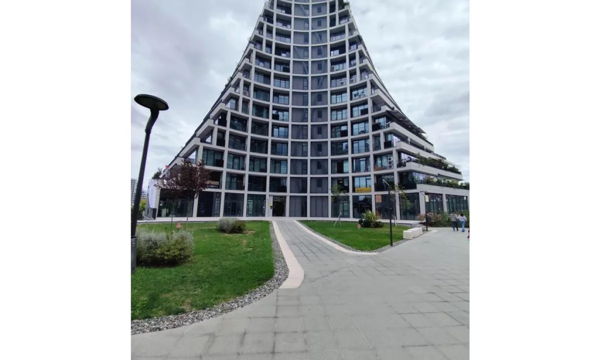 Shtepi me qera Apartament ne Tirane, 2+1, Mobilimi Pjeserisht e mobiluar, Pagesa 1,800  Euro.