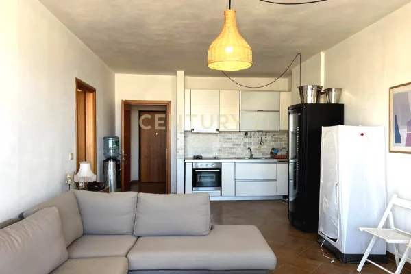 SHESIM APARTAMENT 2+1+2 ME POST PARKIMI NE QENDER TE SARANDES!