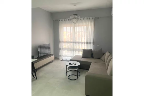 Shtepi me qera 2+1 ne Tirane - 700 Euro