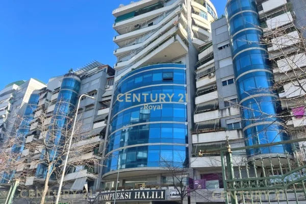 Shesim njesi comerciale tek kompleksi Halili