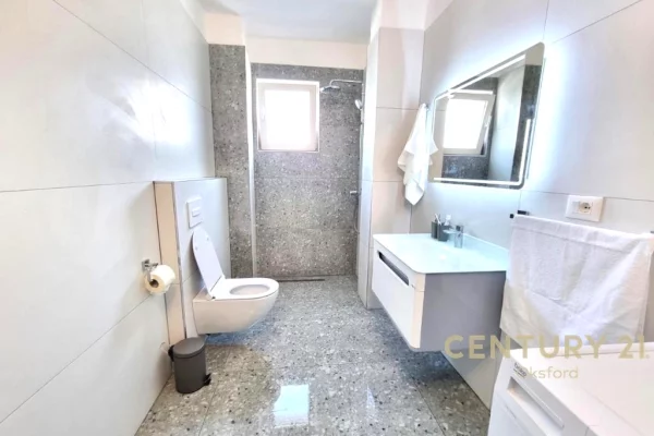 Shtepi me qera 2+1 ne Tirane - 600 Euro