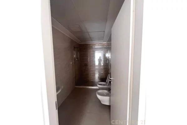 Shtepi me qera Apartament ne Tirane, 2+1, Mobilimi E mobiluar, Pagesa 850  Euro.